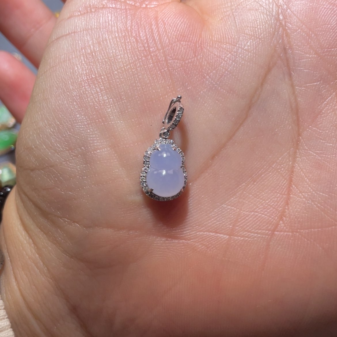 【闪购商品】颈饰18K金镶嵌翡翠