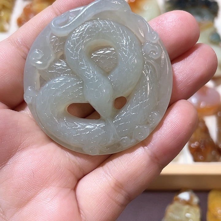 岫玉吊坠(不含链)未镶嵌半**活