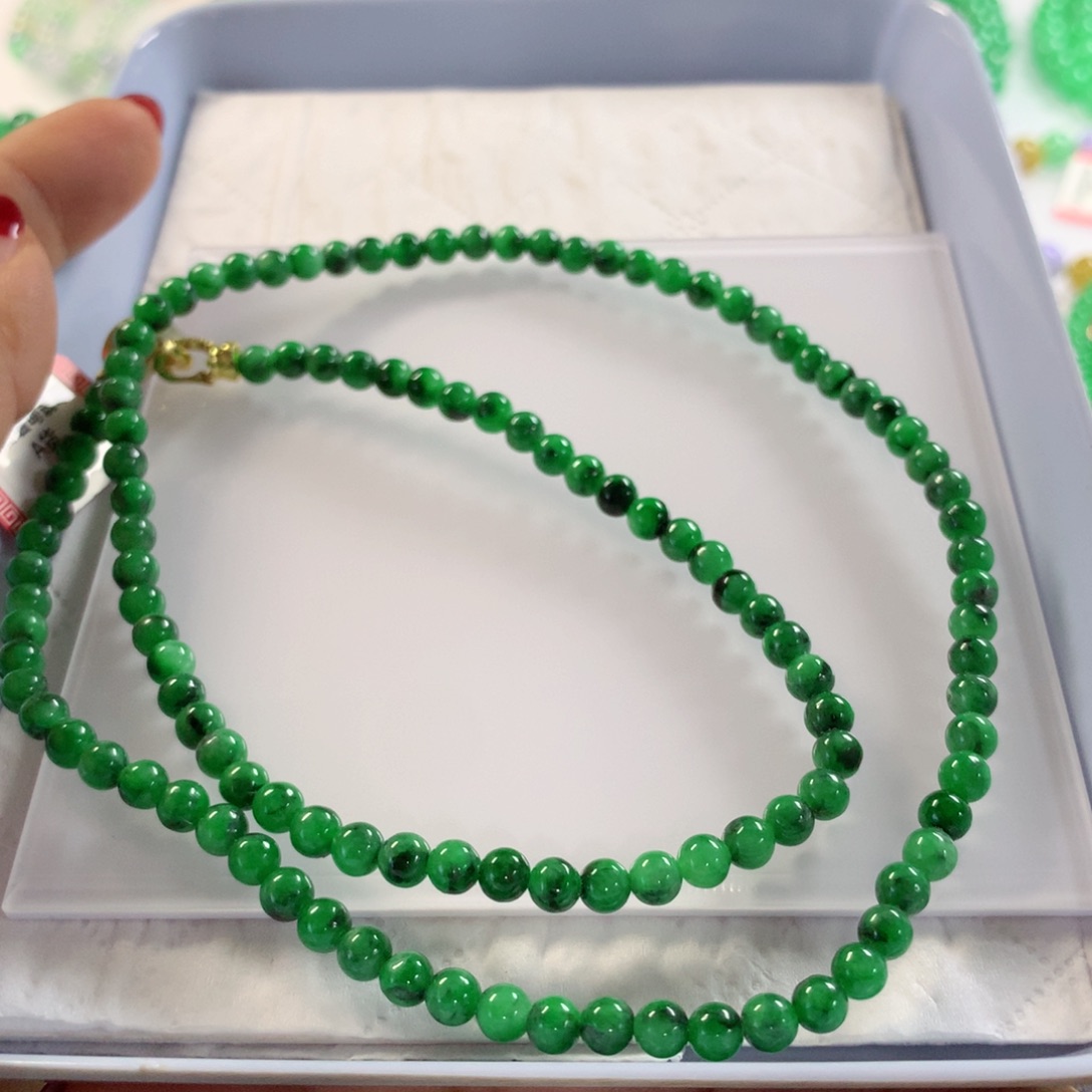 翡翠未镶嵌颈饰项链