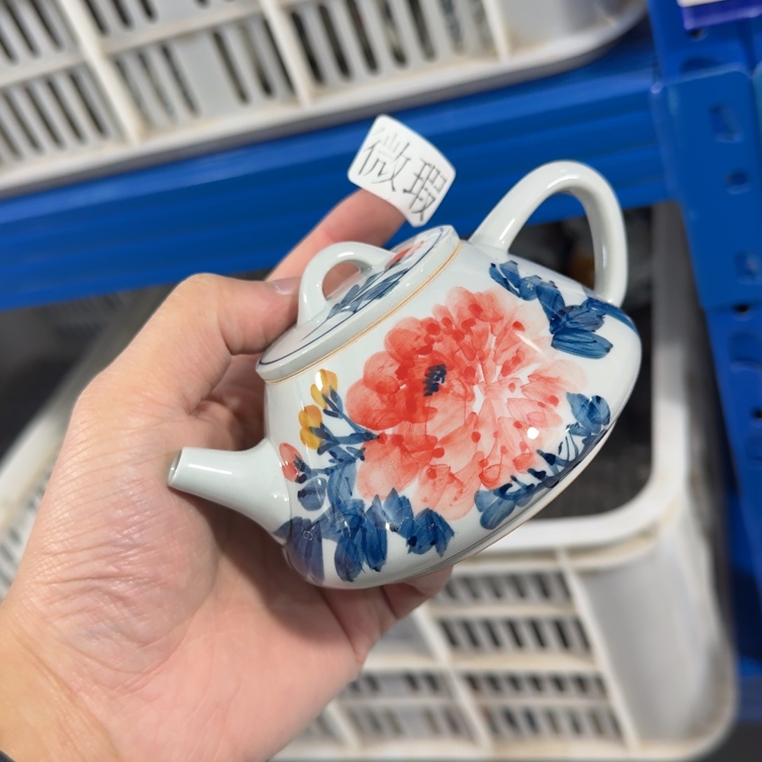 釉下手绘茶具微瑕