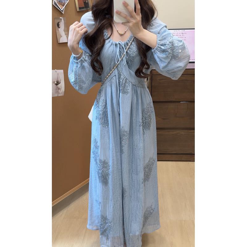 2025秋季新款气质时尚收腰显瘦蓝楹纤月长袖绝美连衣裙女
