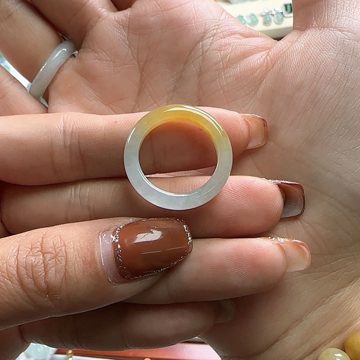 翡翠颈饰未镶嵌用****0天然冰黄半山水戒圈圈口17.8