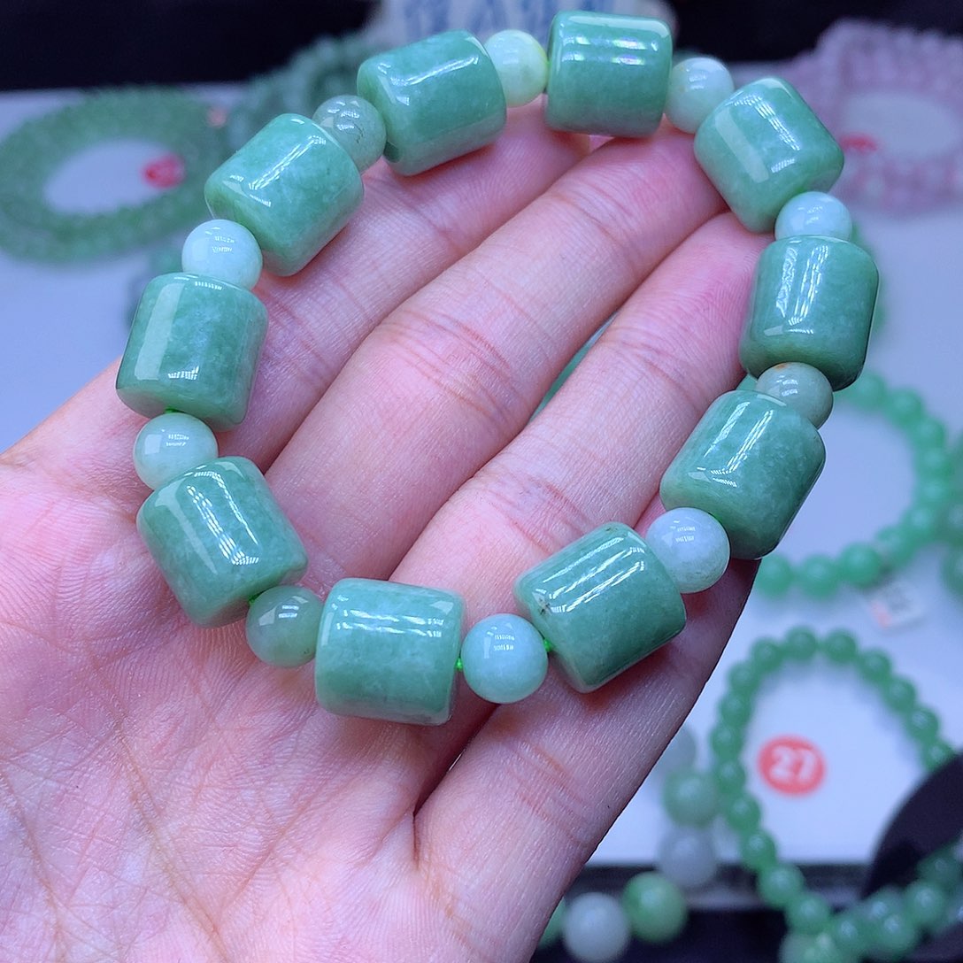 翡翠未镶嵌毛衣链