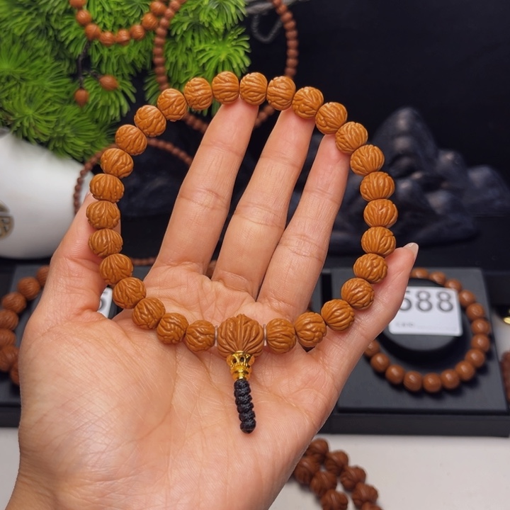 顺***然吊坠桃核小金豆10