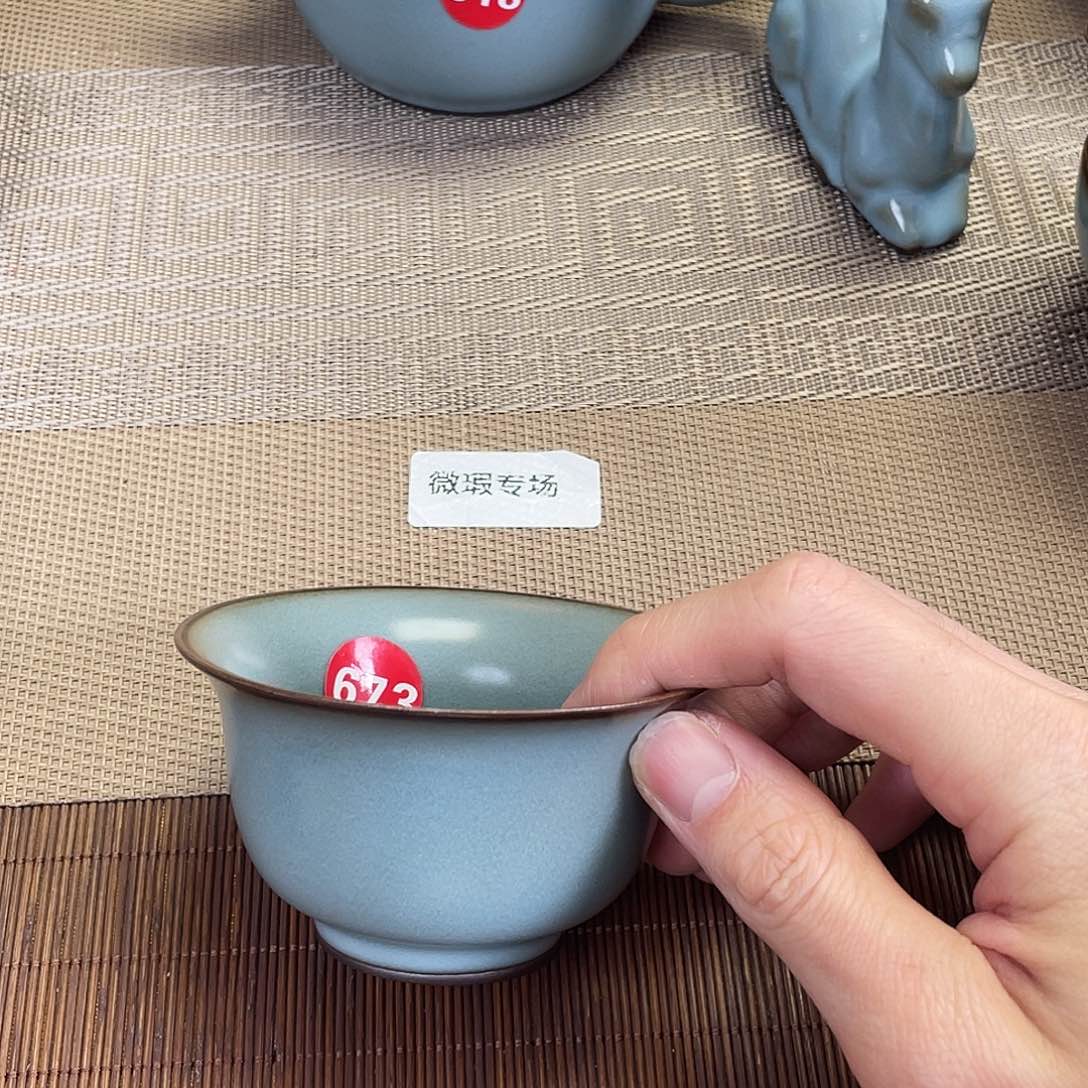 瓷片。。。。。。。。。。。。。。。。。。