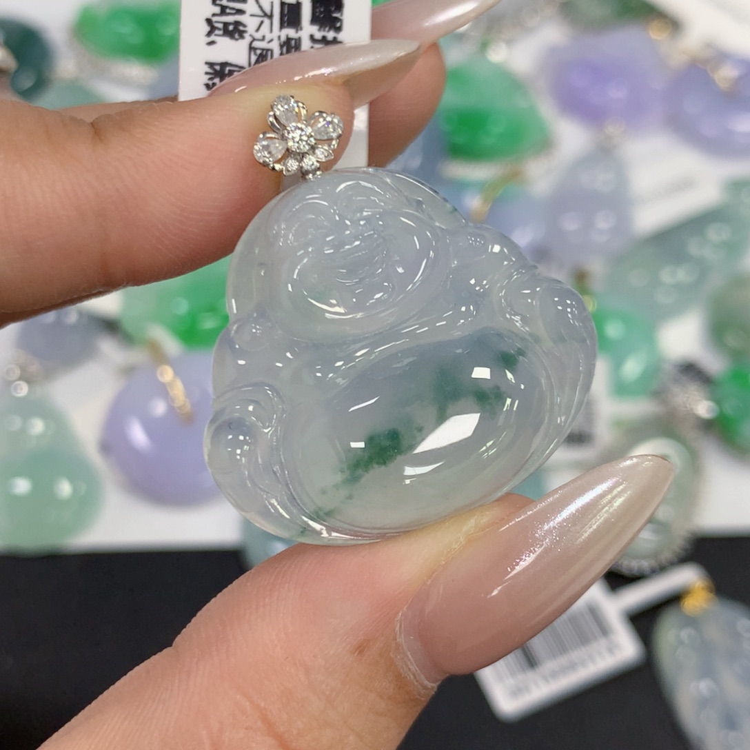 颈饰18K金镶嵌翡翠