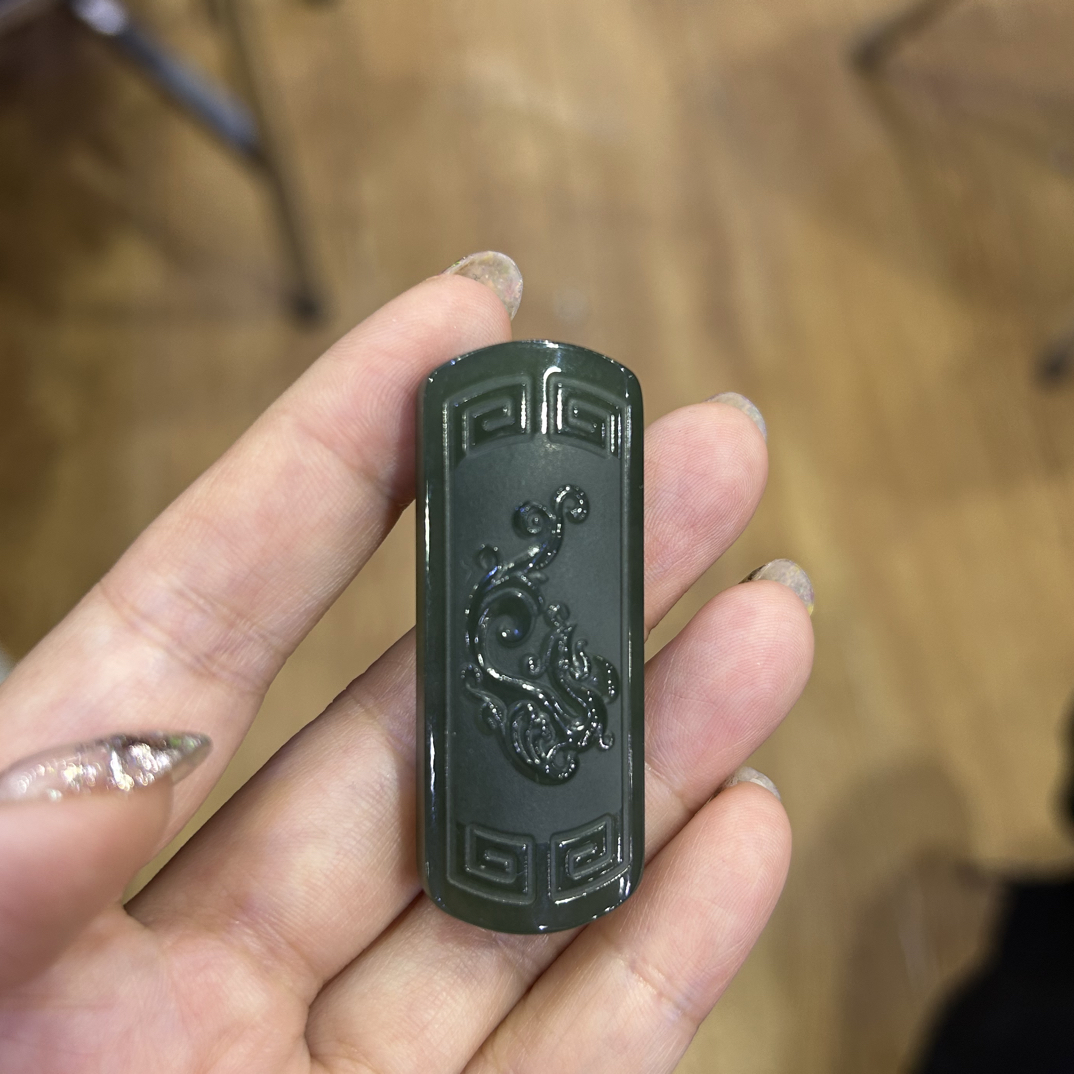 天然和田玉湖水绿龙凤挂件吊坠精美巧雕