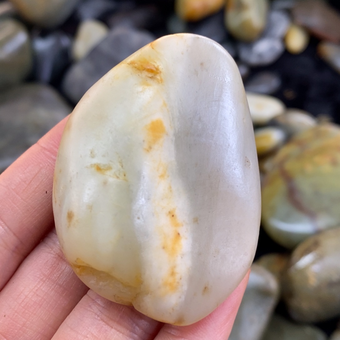 未镶嵌和田玉摆件