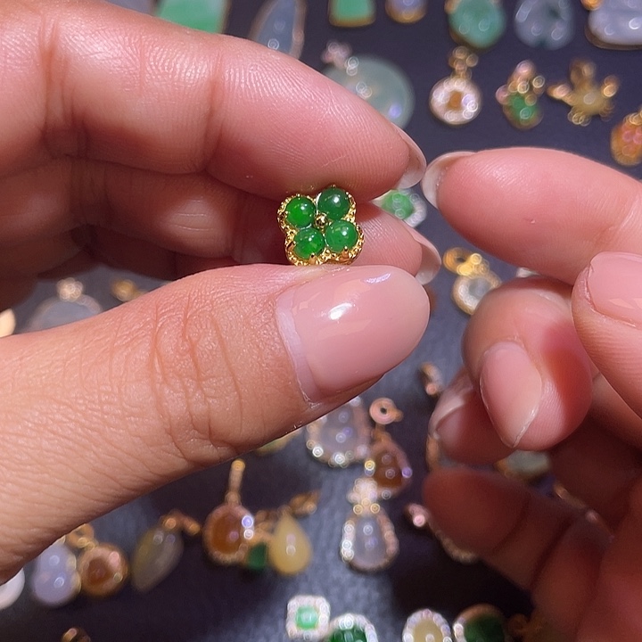 翡翠银S925镶嵌颈饰