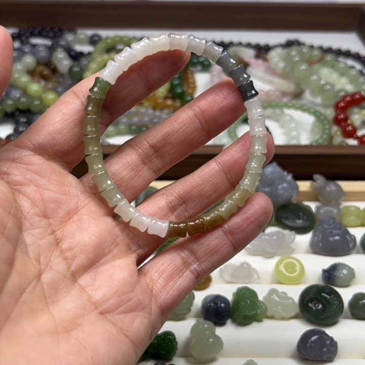 和田玉未镶嵌手链卡6