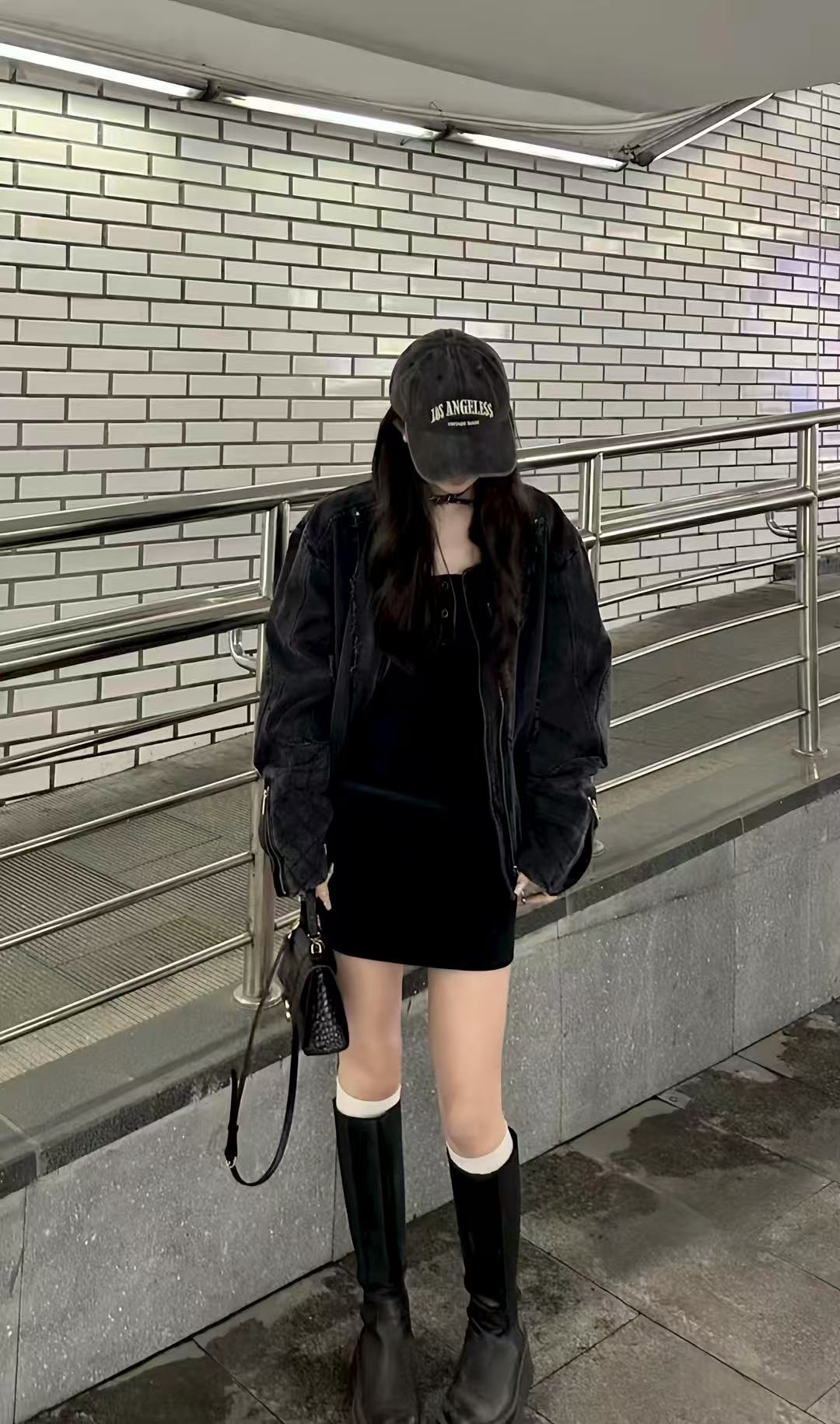 女装欧货黑色复古港风显瘦（非图片款 O退O换）