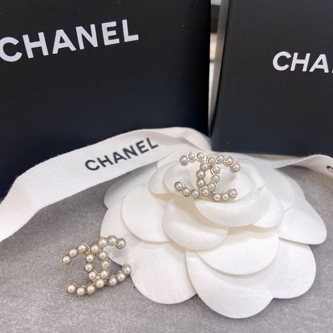 未使用 Chanel/香奈儿 耳钉经典款珠珠精致时尚