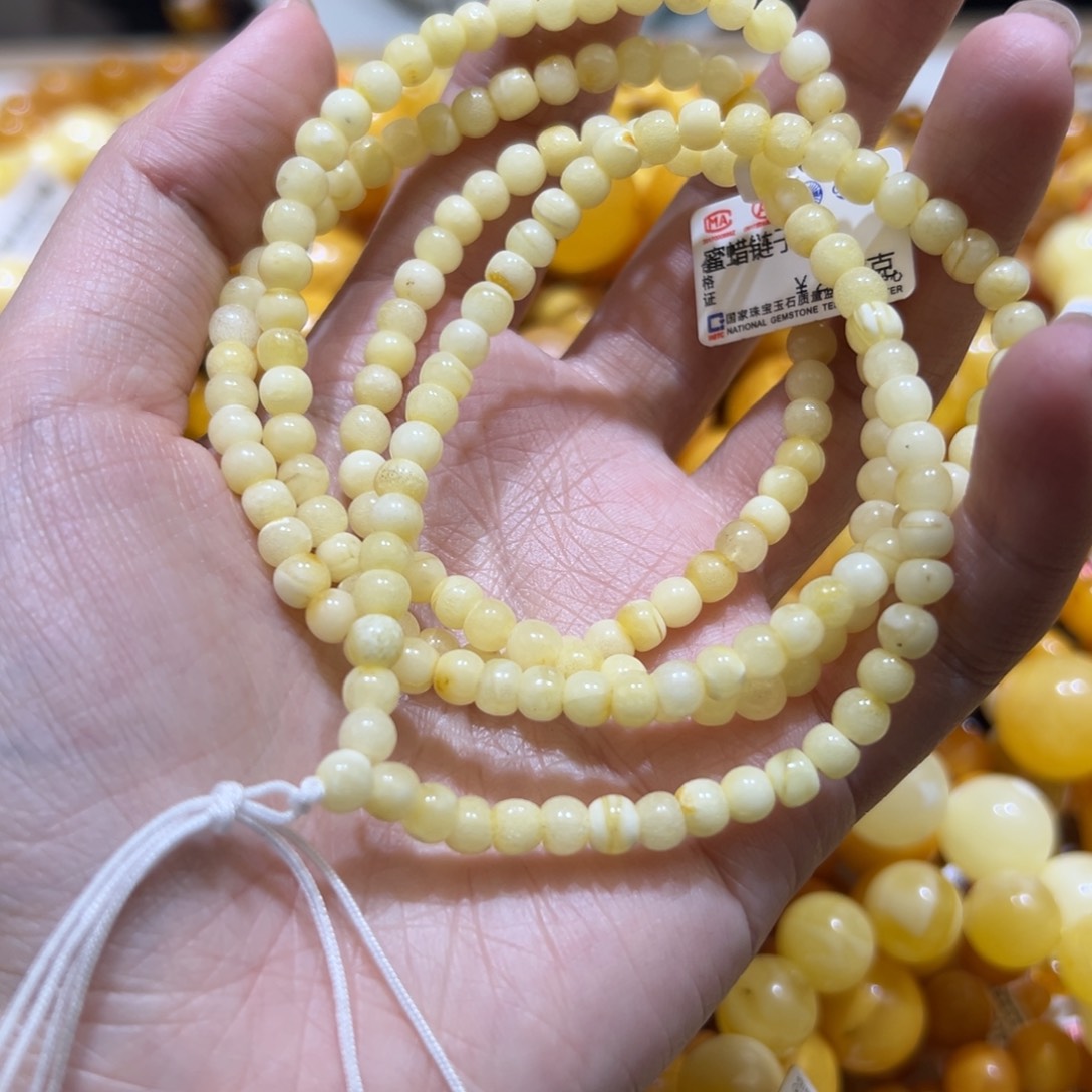 琥珀珠宝奇石未镶嵌
