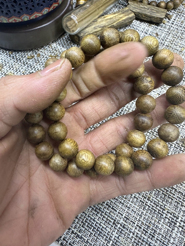 棋楠圆珠1.0手串一条
