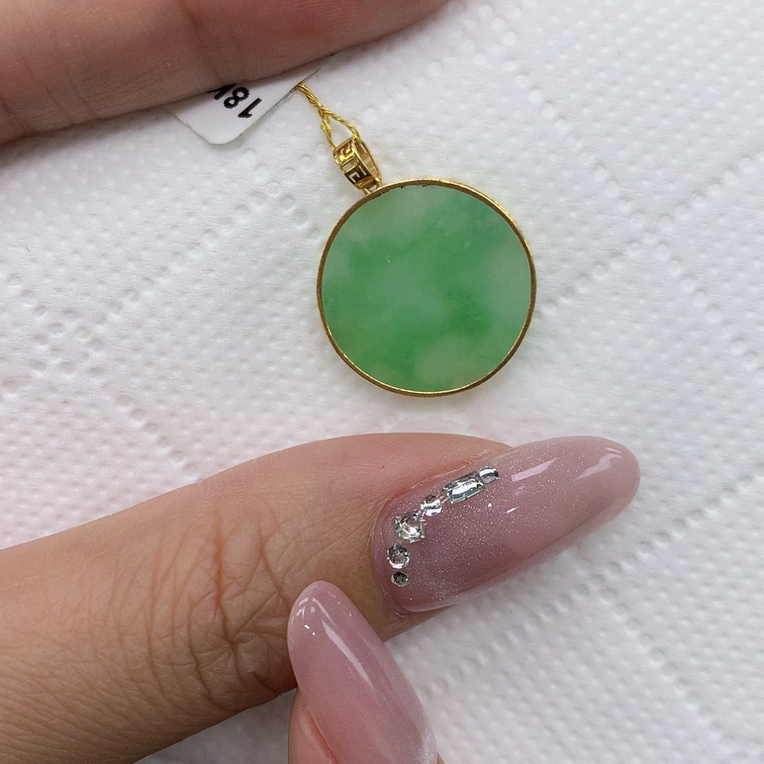 颈饰18K金镶嵌翡翠