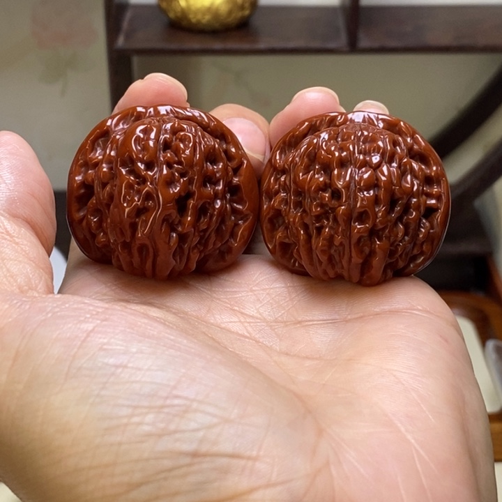 老***鹰文玩核桃把件四座楼