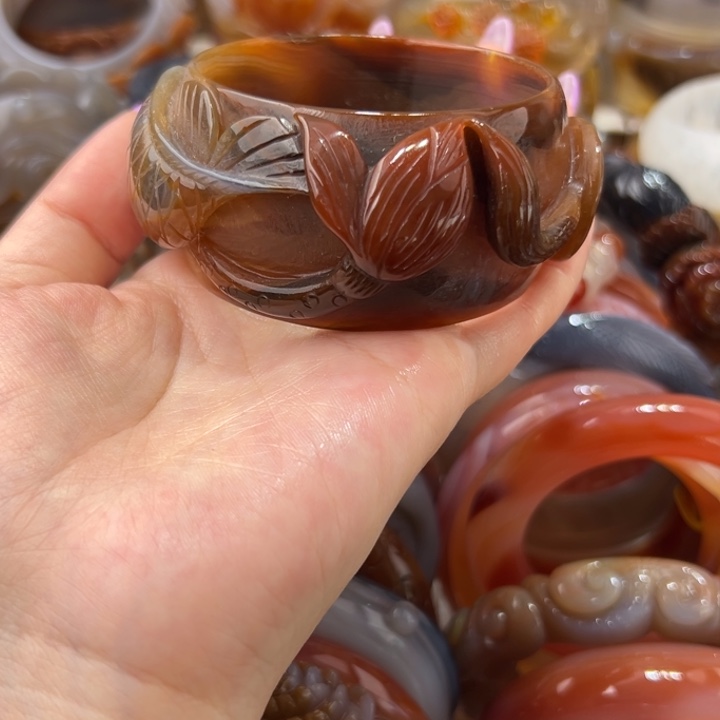遇***^玛瑙/玉髓未镶嵌手镯