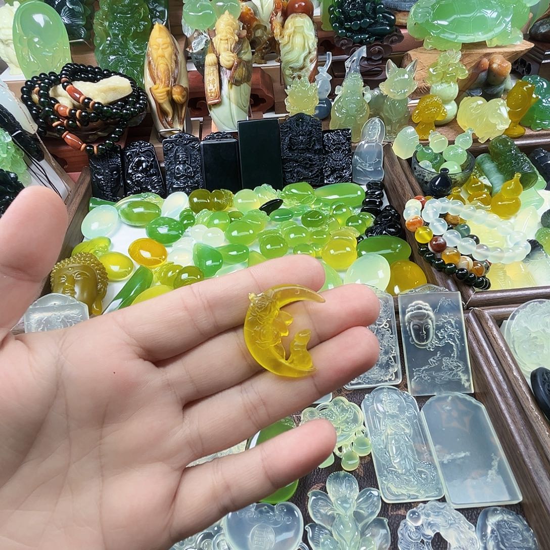 岫玉未镶嵌吊坠(不含链)