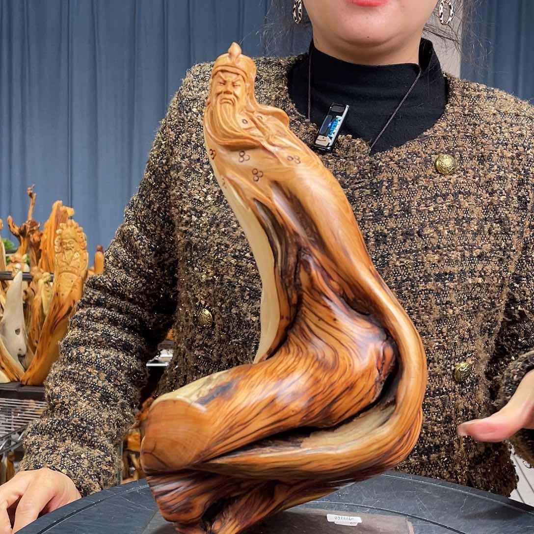 柏木（崖柏）随型艺术根雕