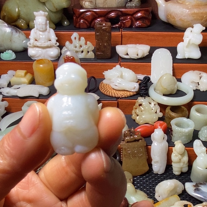 风***打和田玉未镶嵌颈饰