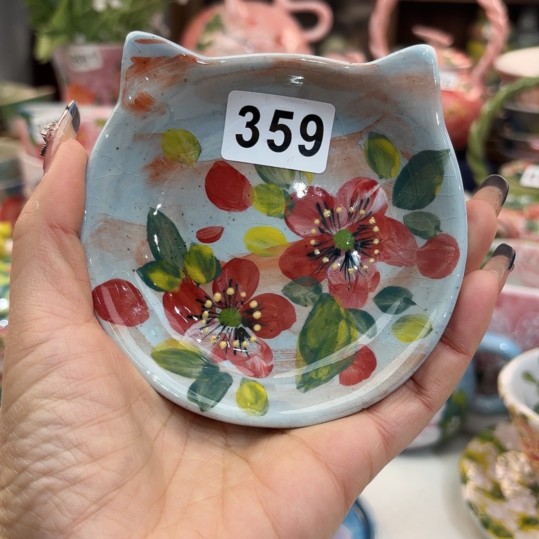 瓷片兔兔和大可爱一起加油