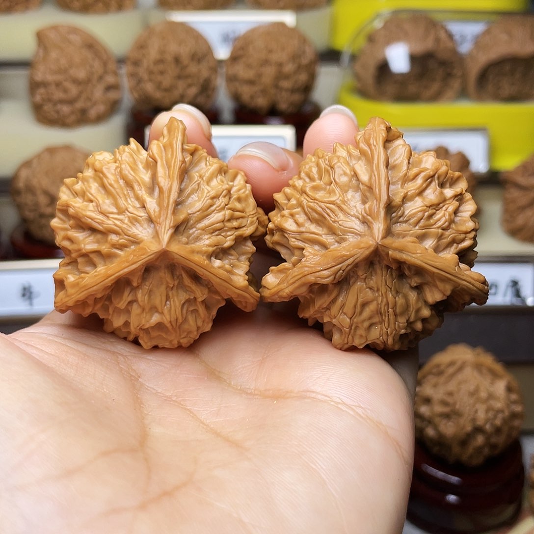 把件文玩核桃盘山三棱