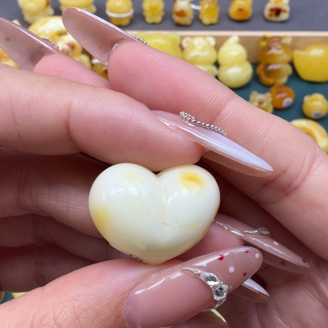 琥珀未镶嵌裸石蜜蜡