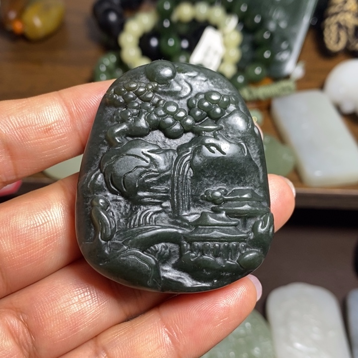 颈饰未镶嵌和田玉