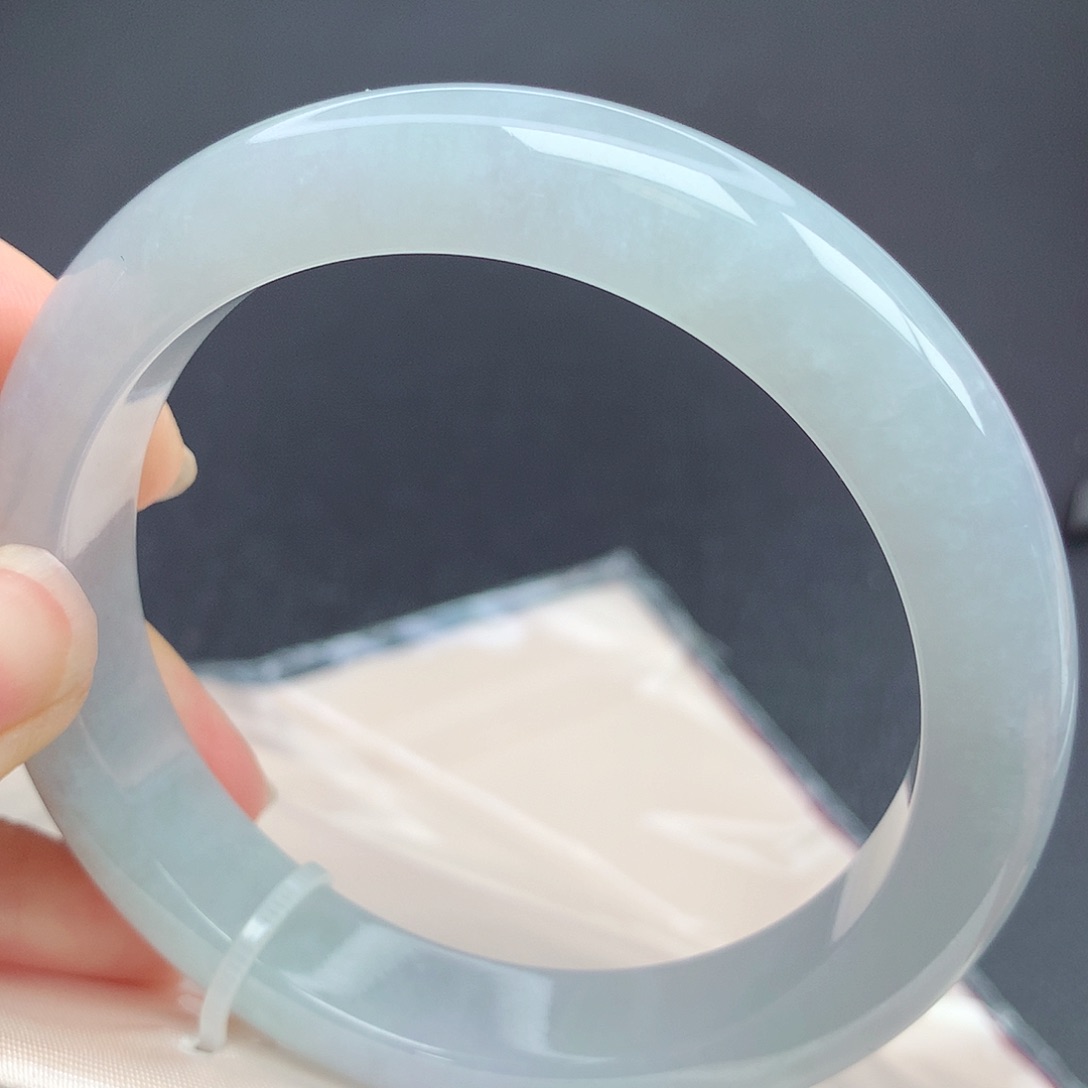 翡翠手镯未镶嵌05n n n n n n n n n