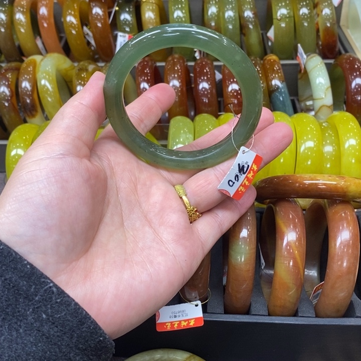 未镶嵌蛇纹石玉手镯