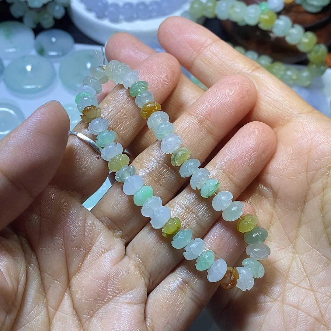 宝***宝定制翡翠未镶嵌莲花珠