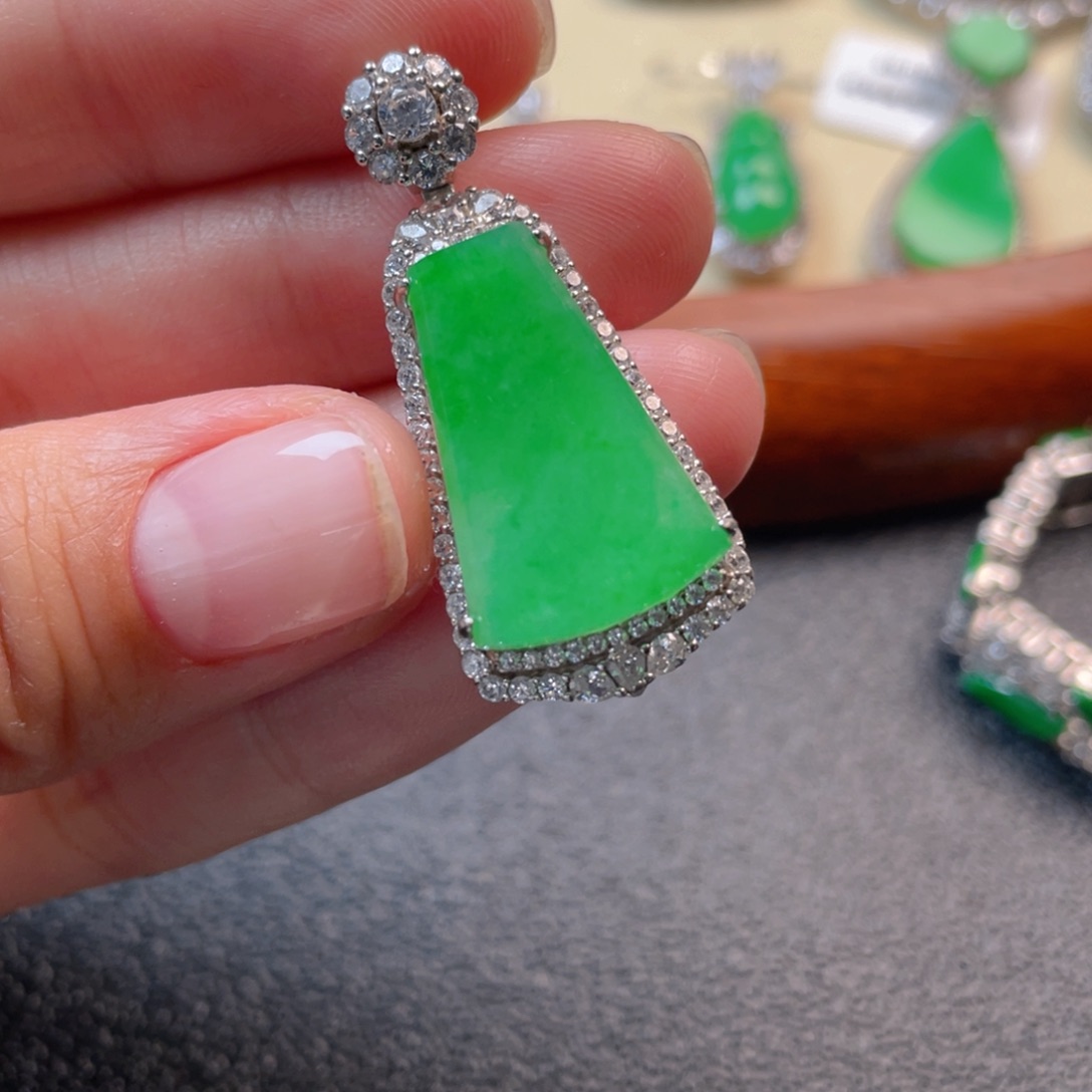 翡翠吊坠(不含链)银S925镶嵌