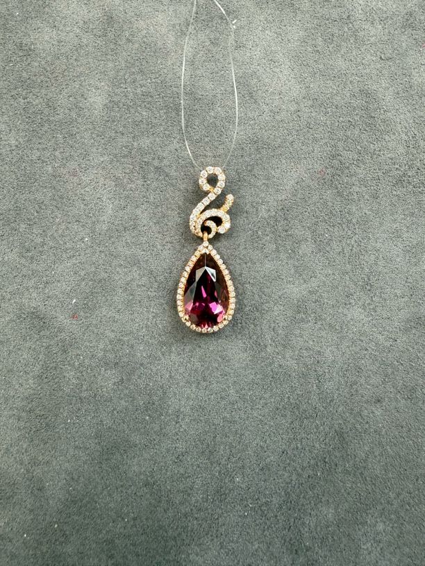 红碧玺吊坠18K金镶嵌