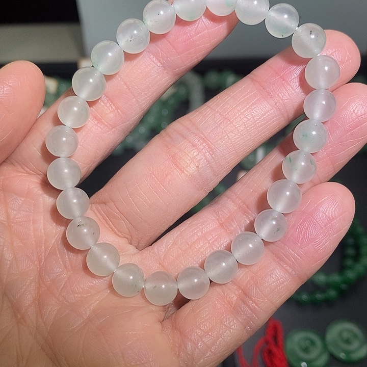 石英质玉未镶嵌手链卡7.5+