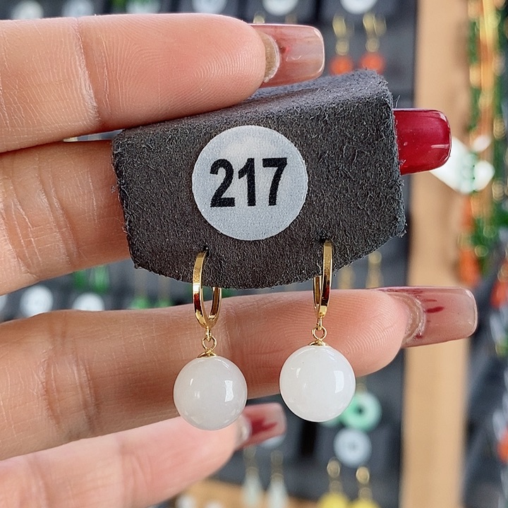 和田玉耳饰18K金镶嵌