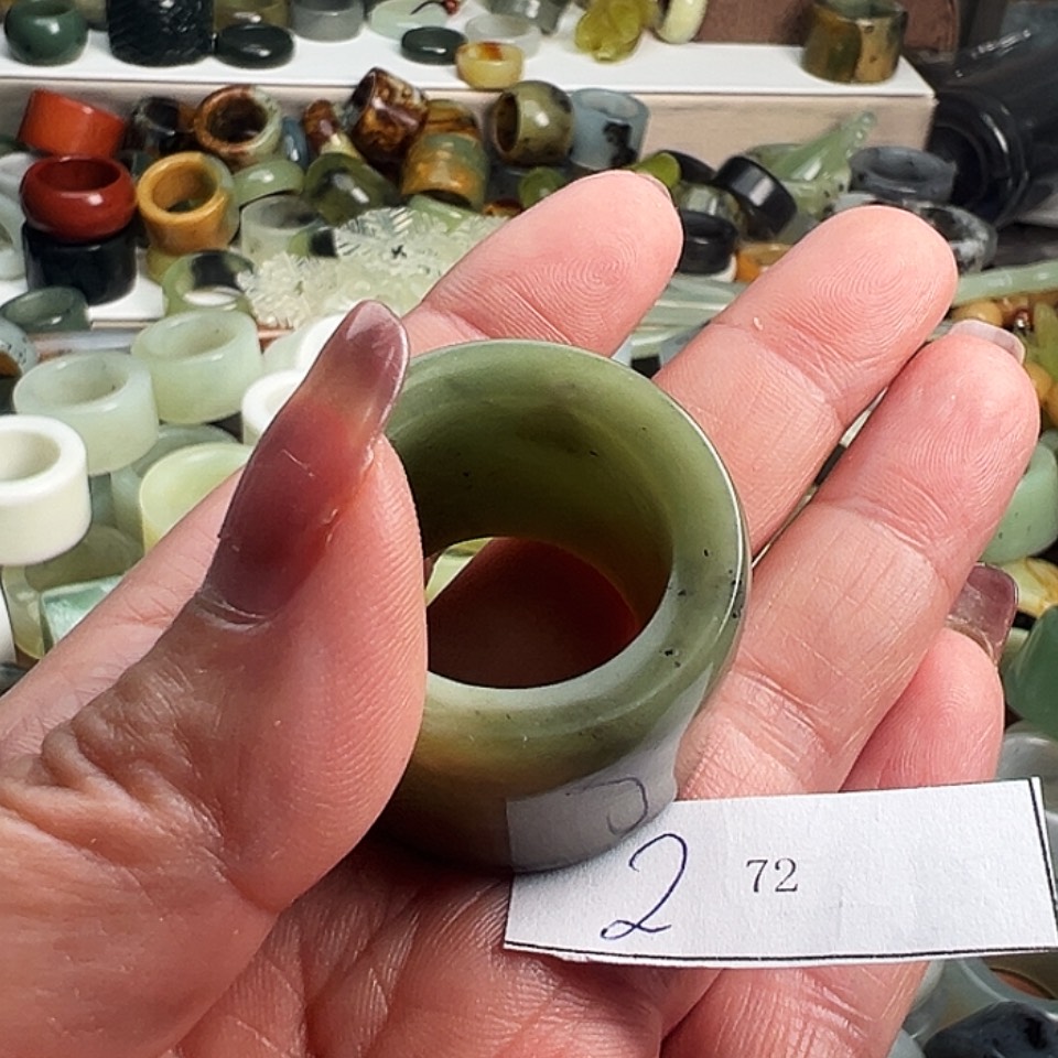 【闪购商品】未镶嵌蛇纹石玉戒指风****忆