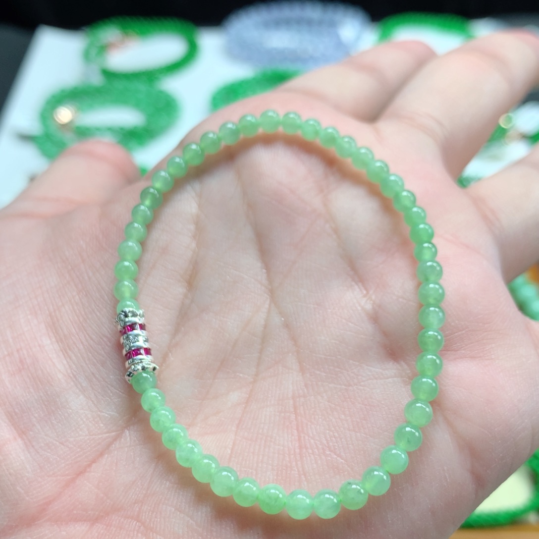 翡翠未镶嵌手链翡翠