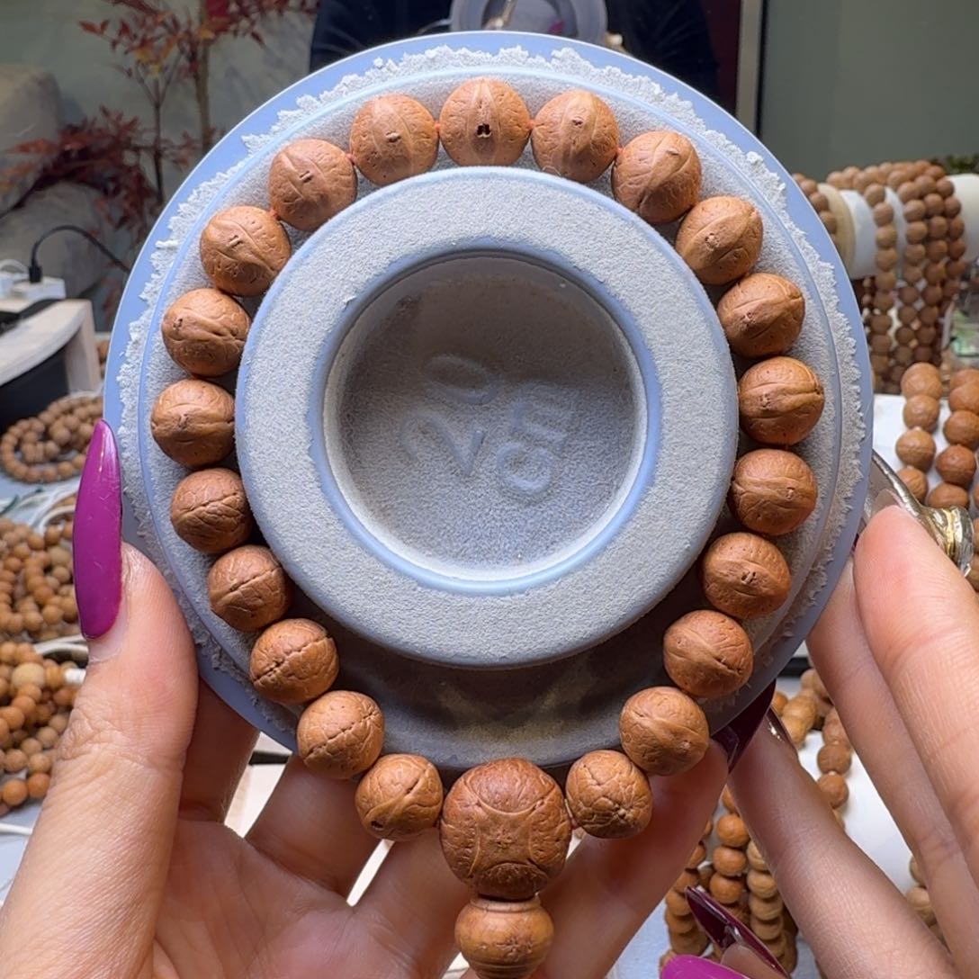 凤眼菩提吊坠11.9-12.2高山树实心