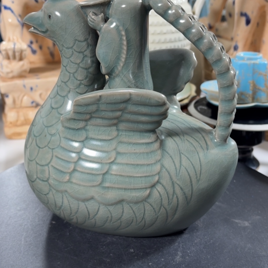 瓷片7****。器形美观大方典雅