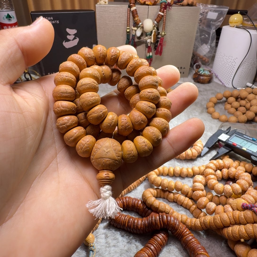 米***酒凤眼菩提吊坠大肠54颗