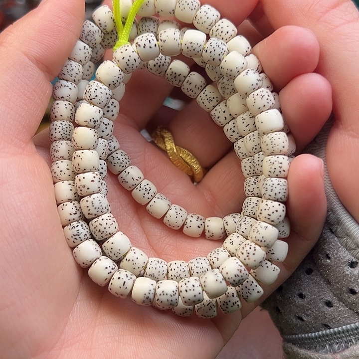 T***、星月菩提吊坠项链