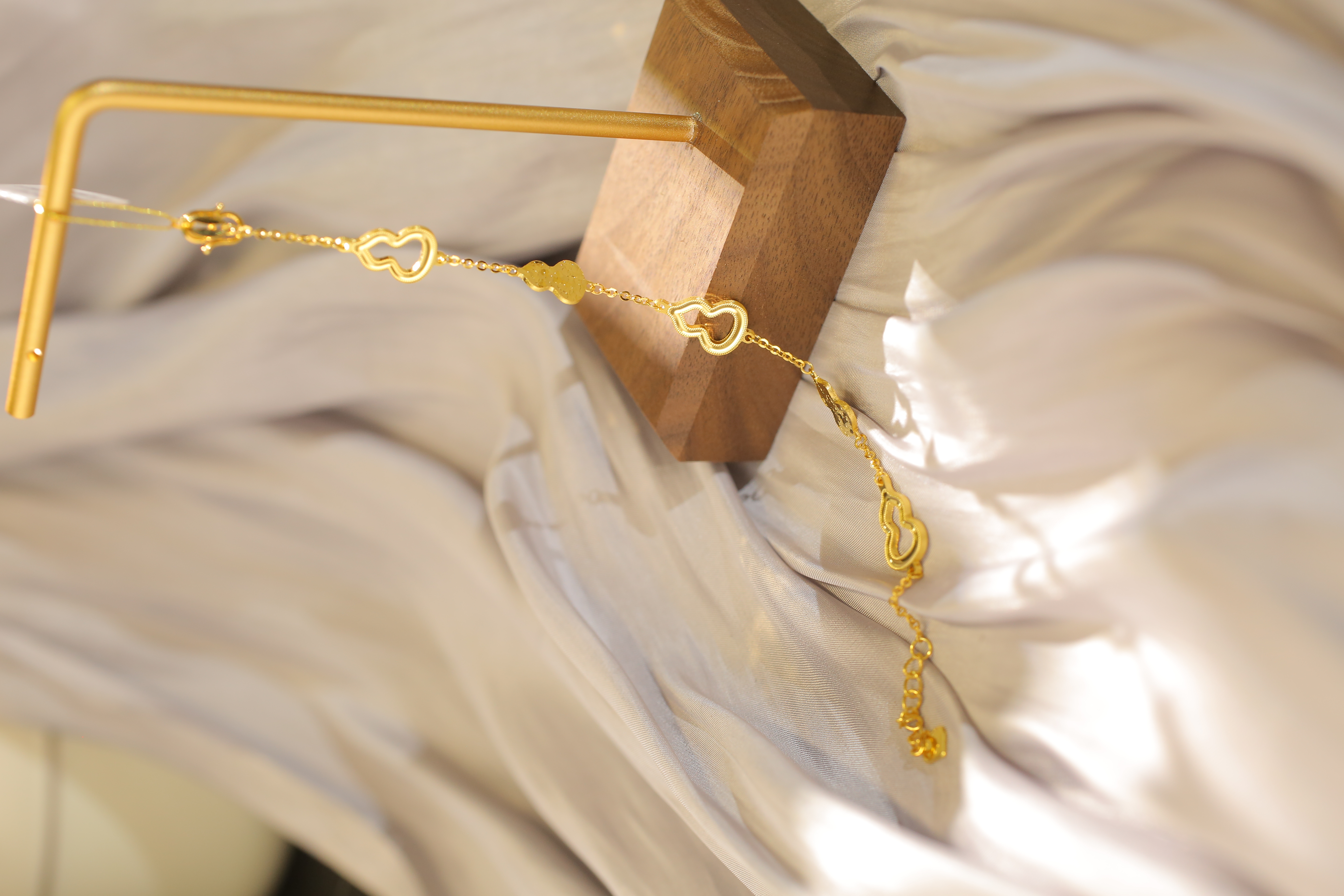 PT950黄铂金葫芦镂空手链