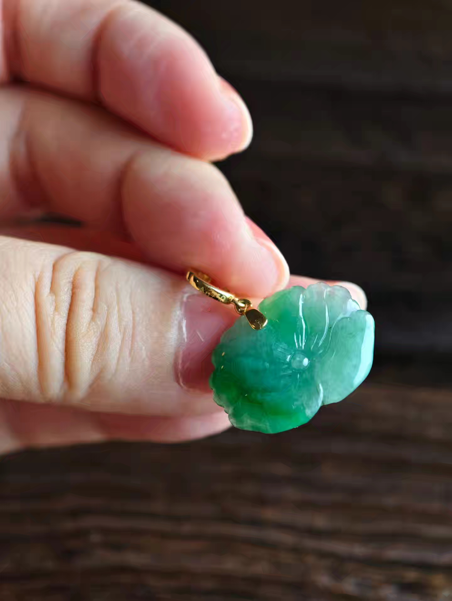 天然缅甸a货荷花吊坠