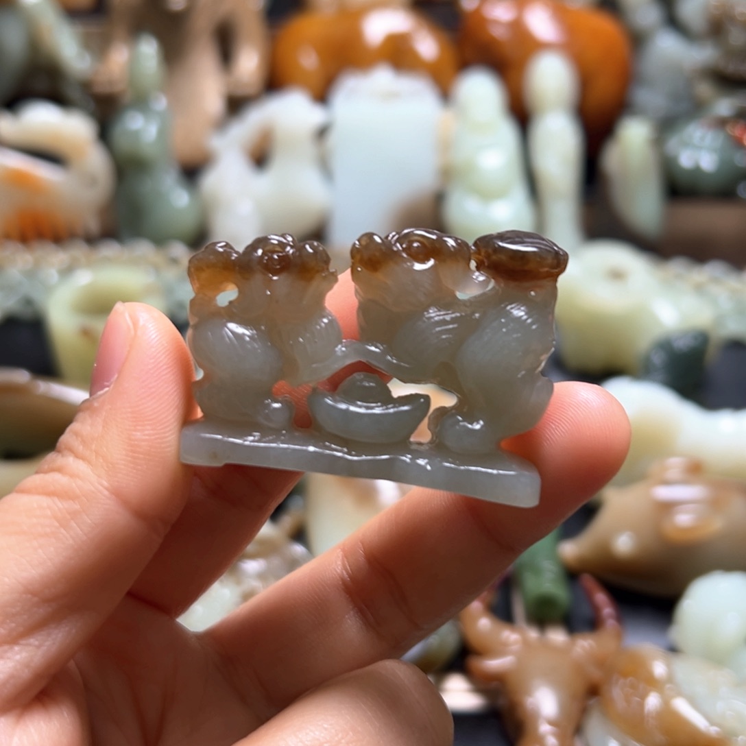 和田玉颈饰未镶嵌