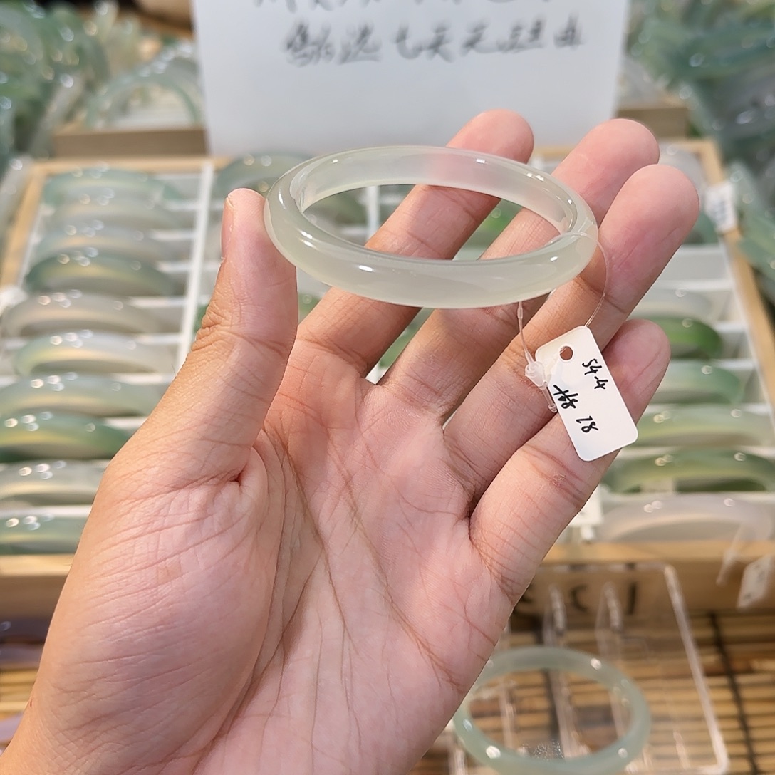 玛瑙/玉髓未镶嵌手镯圈口54.4