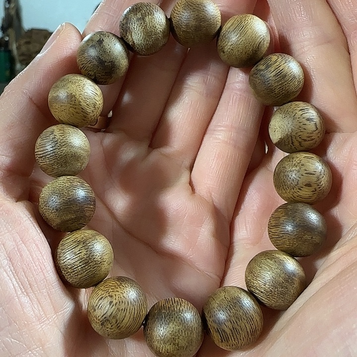 沉香手串绿奇楠沉香圆珠单圈1.4手串