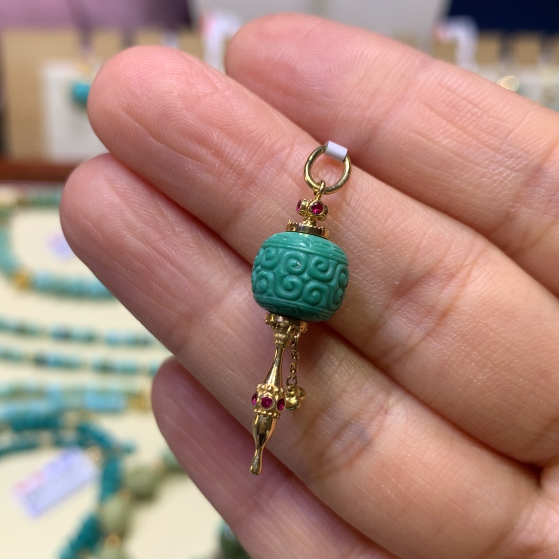 绿松石挂件18K金镶嵌