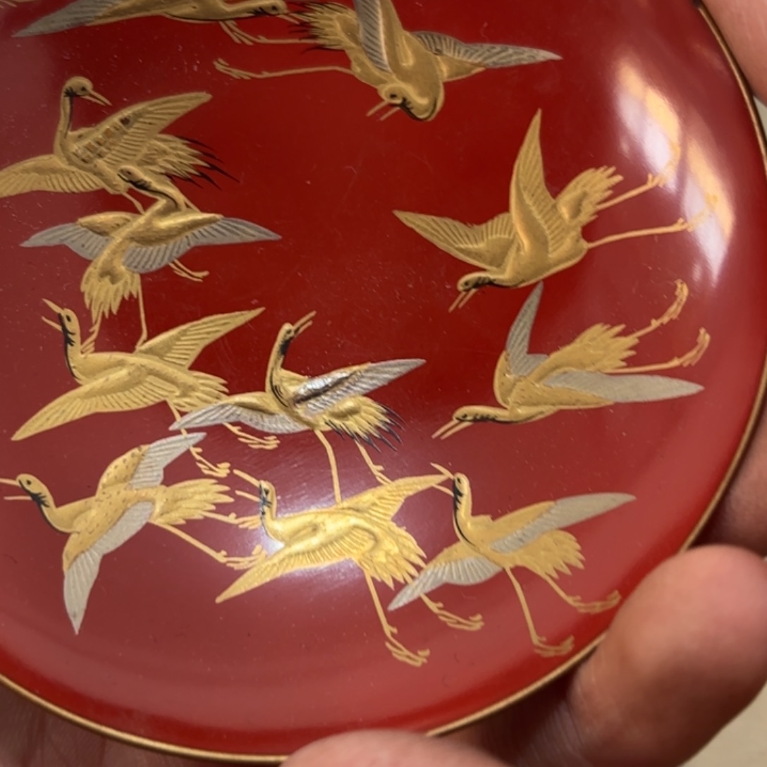 瓷片非常好看漂亮的物品 