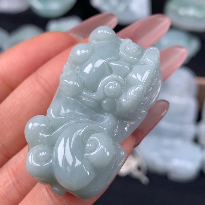 颈饰未镶嵌翡翠貔貅吊坠