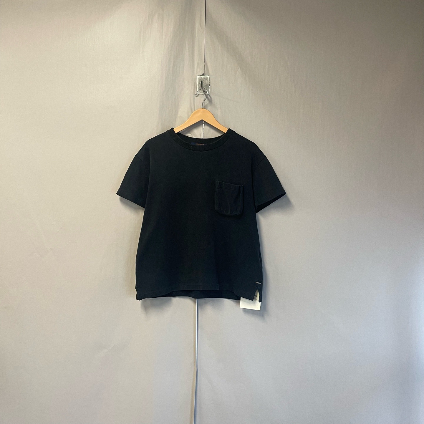 99新 LouisVuitton/路易威登  暗纹满印口袋短袖 XS码  #8281